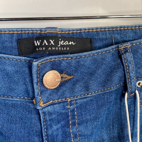 *NWT* Denim Ripped Jean shorts sz 3X - Picture 4 of 13